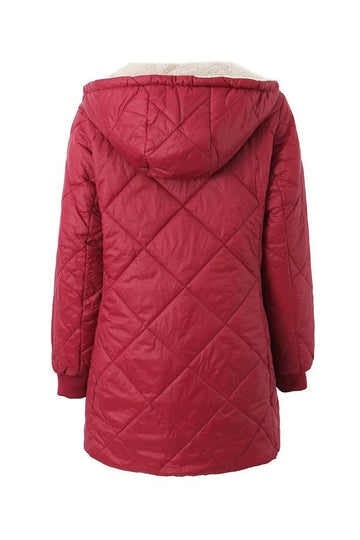Chaqueta acolchada de piel sintética ajustada de vellón negro para mujer